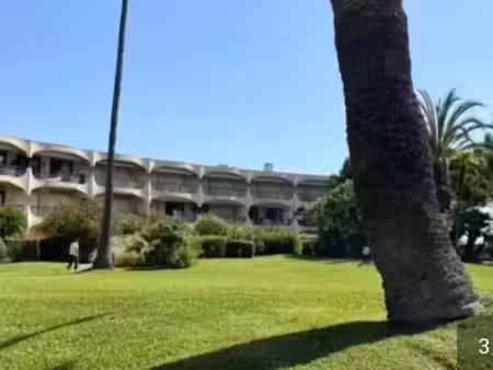 location meublée appartement 1 pièce 30 m² à villeneuve-loubet (06270)  800 €