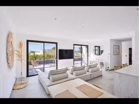 appartement dans résidence privée