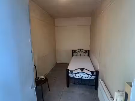 chambre à louer au mois