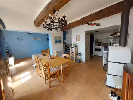 rare à la vente – ancien presbytère entièrement rénové au cœur de carnoules