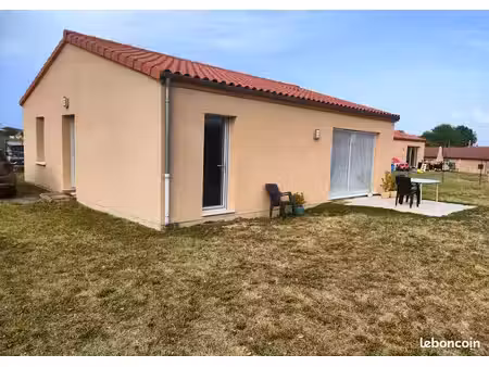 maison récente 4 pièces de 83 m² avec terrain de 883 m² – effiat