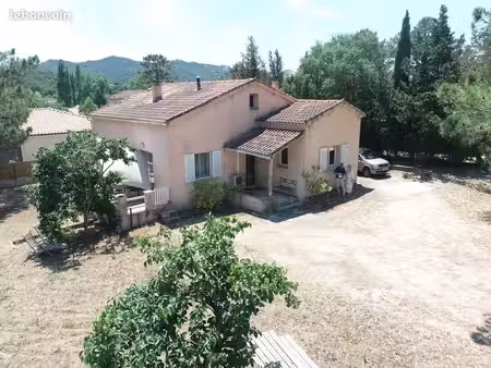 porto-vecchio maison 4 pièces terrain piscinable de 1100m2