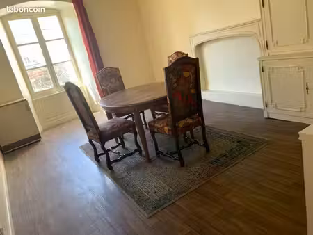 ensemble immobilier centre historique locaux et appartement de 76 m2