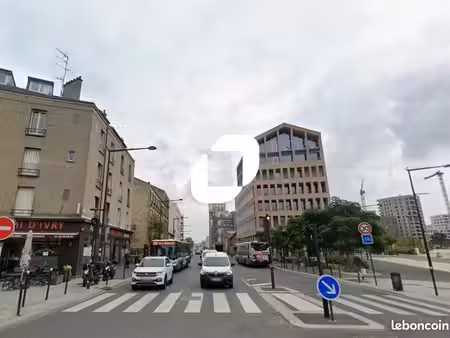 local commercial 63 m²