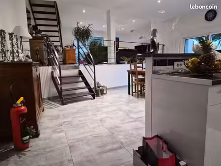 maison individuelle dans village