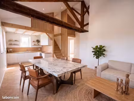 appartement de caractère entièrement rénové