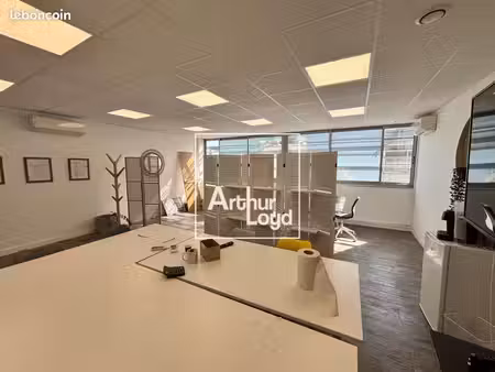 bureaux 50 m²