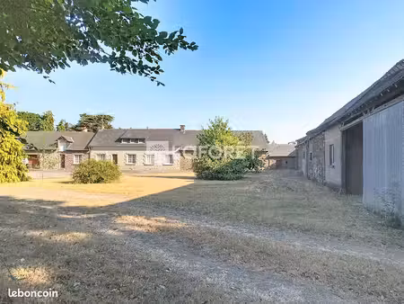 maison 7 pièces 450 m²