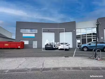 local bureaux 266 m²