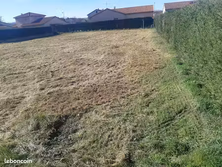 terrain constructible 918m²