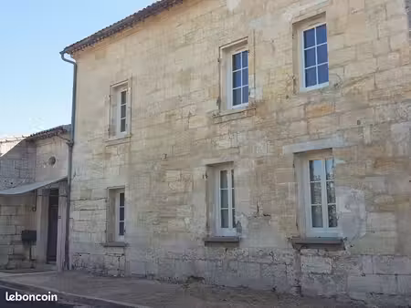 maison en pierre 120 m²