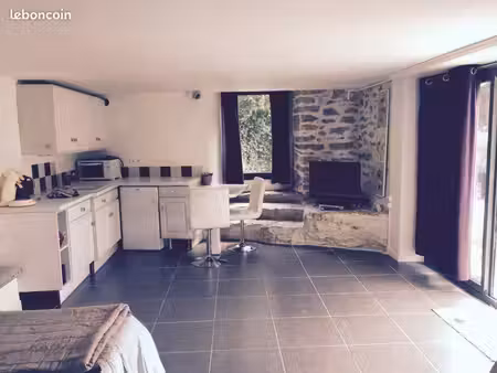 loue joli studio très proche cahors
