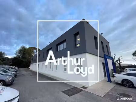bureaux 920 m²