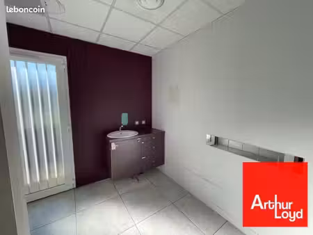 bureaux 180 m²