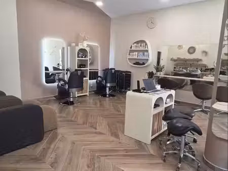 à vendre – fonds de commerce salon de coiffure – castelnau-le-lez