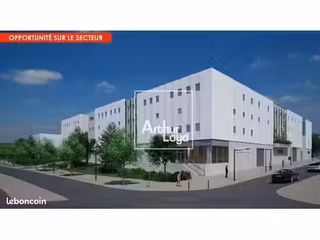 local d'activité 4 357 m²