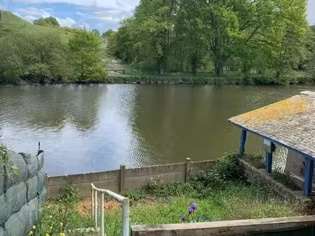 terrain de loisir avec accès mayenne