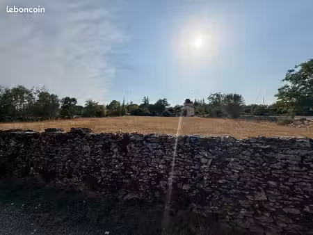 terrain à bâtir 3 225 m² - coeur du village aujols (46090) - cu validé - cadre d'exception