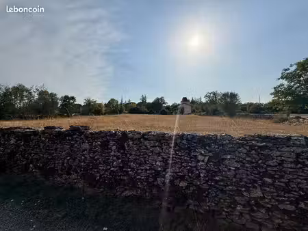 terrain à bâtir 3 225 m² - coeur du village aujols (46090) - cu validé - cadre d'exception
