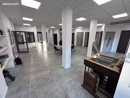 local commercial 150m2 à briey
