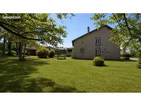 maison familiale de caractère – 149 m² – 4 chambres – terrain 1 206 m² – garage double
