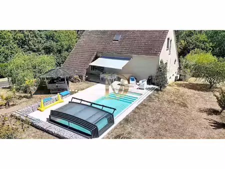 maison avec piscine et jardin montrichard (41)