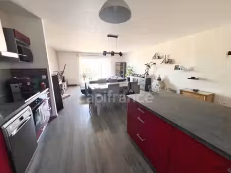 maison de village 300 m² avec jardin et garage à vendre à reillanne (04110) – cœur du...
