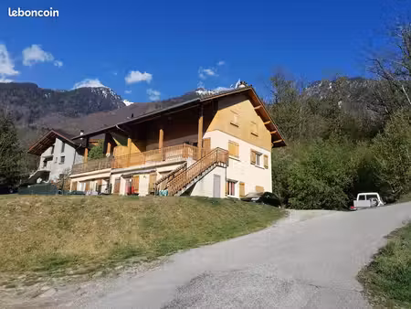 location app duplex 105 m2