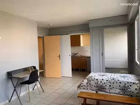 studio meublé 32 m² – évry – à 2 min à pied de l’ensi