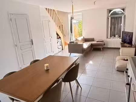 maison t3 lumineuse - 55 m² - rénovée en 2022 - le breil sur merize