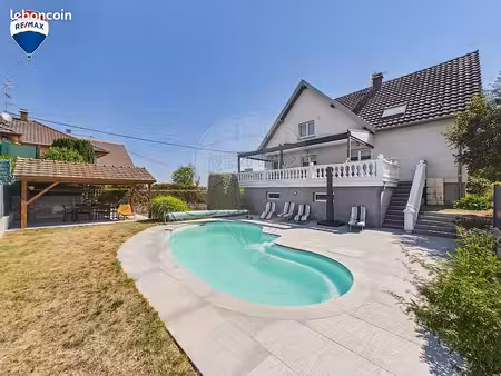 maison 7 pièces 178 m²