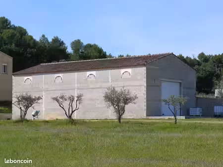entrepôt 200 m² à louer – vaison-la-romaine – accès poids lourds