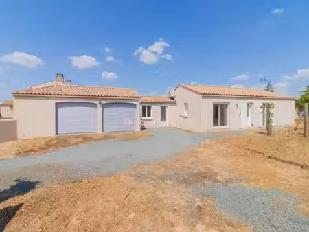 vente maison 4 pièces 81 m² à nalliers (85370)  197 500 €