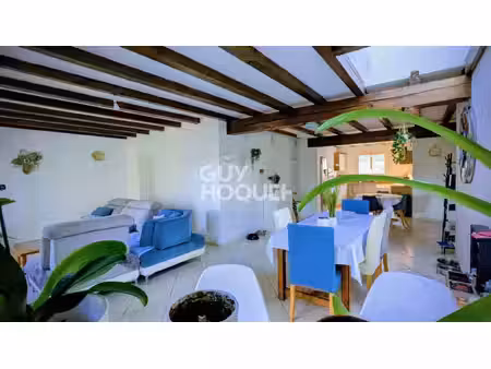 maison plain pied  4 chambres  garage  piscine  jardin.