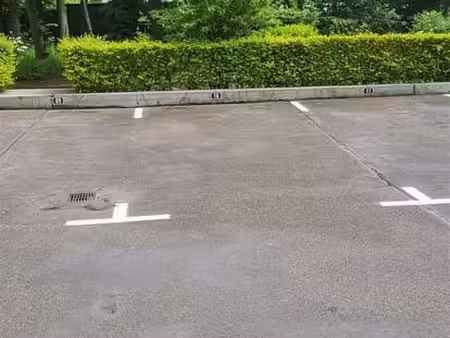 parking/boxe de garage