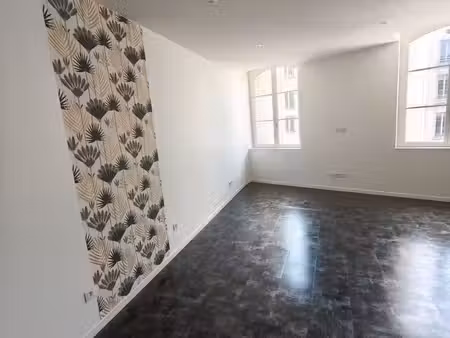 t2 rénové  calme et confortable