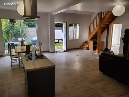 maison 120m² à louer à rubelles