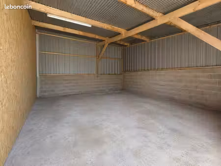 box de stockage / garde meuble