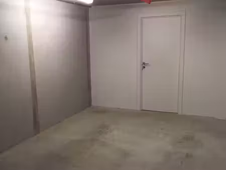 à louer : 2 garages sécurisés – immeuble récent