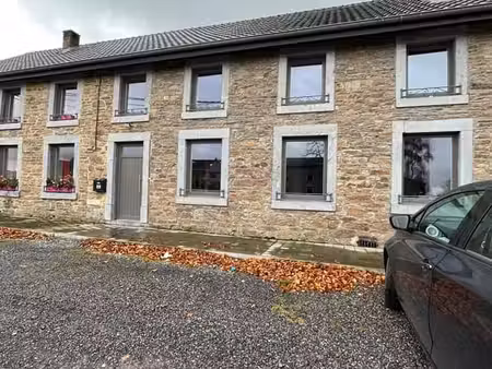 maison 160m² avec 4 ch   comfortable (peb b) à 500m du e25