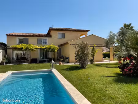 villa meublée disponible d octobre à avril 27