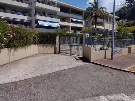 parking sécurisé aqua verde