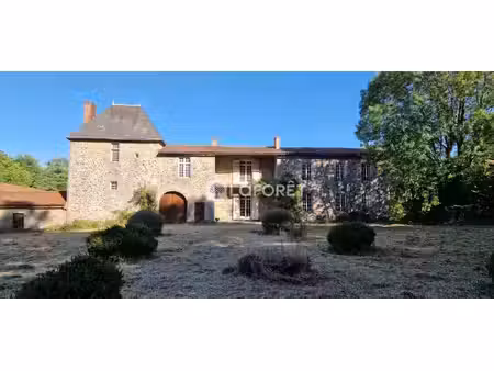 logis dépendances parcsecondigny 10 pièce(s) m2