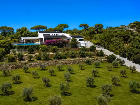 maison contemporaine d'architecte - calme  confort et design - parcelle detachable de 1500