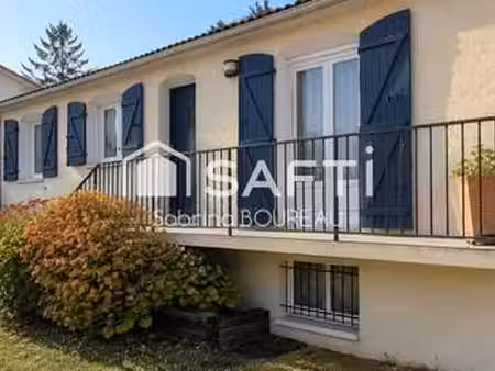 vente maison à échiré (79410) : à vendre / 162m² échiré