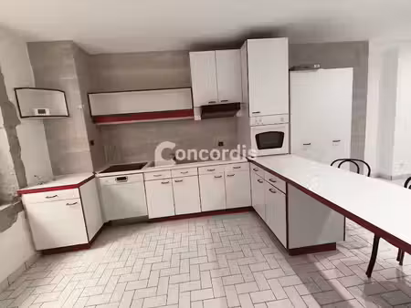 location maison 5 pièces 138.79 m² à nancy (54000)  1 200 €