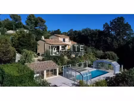 maison 185 m² – 5 chambres – piscine – terrain 2 600 m² – cabris