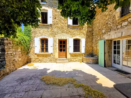 charmante bâtisse en pierres 173 m2  garage  terrain 3360 m2 avec piscine