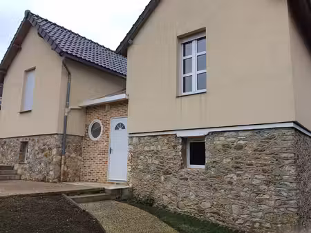 location maison 4 pièces 81m²