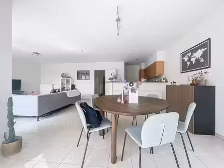 appartement te huur in deerlijk met 2 slaapkamers